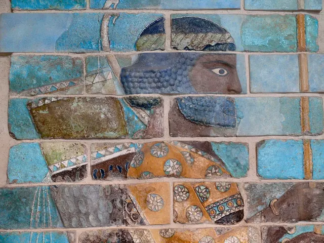 Glazed-brick archer of the royal guard from the palace of Susa, c. 510 BC (Louvre)